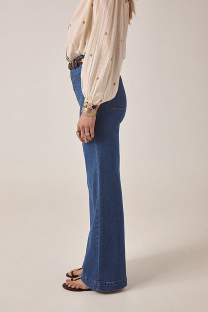 Maison Hotel Cleo Blouse side image close up of cuff