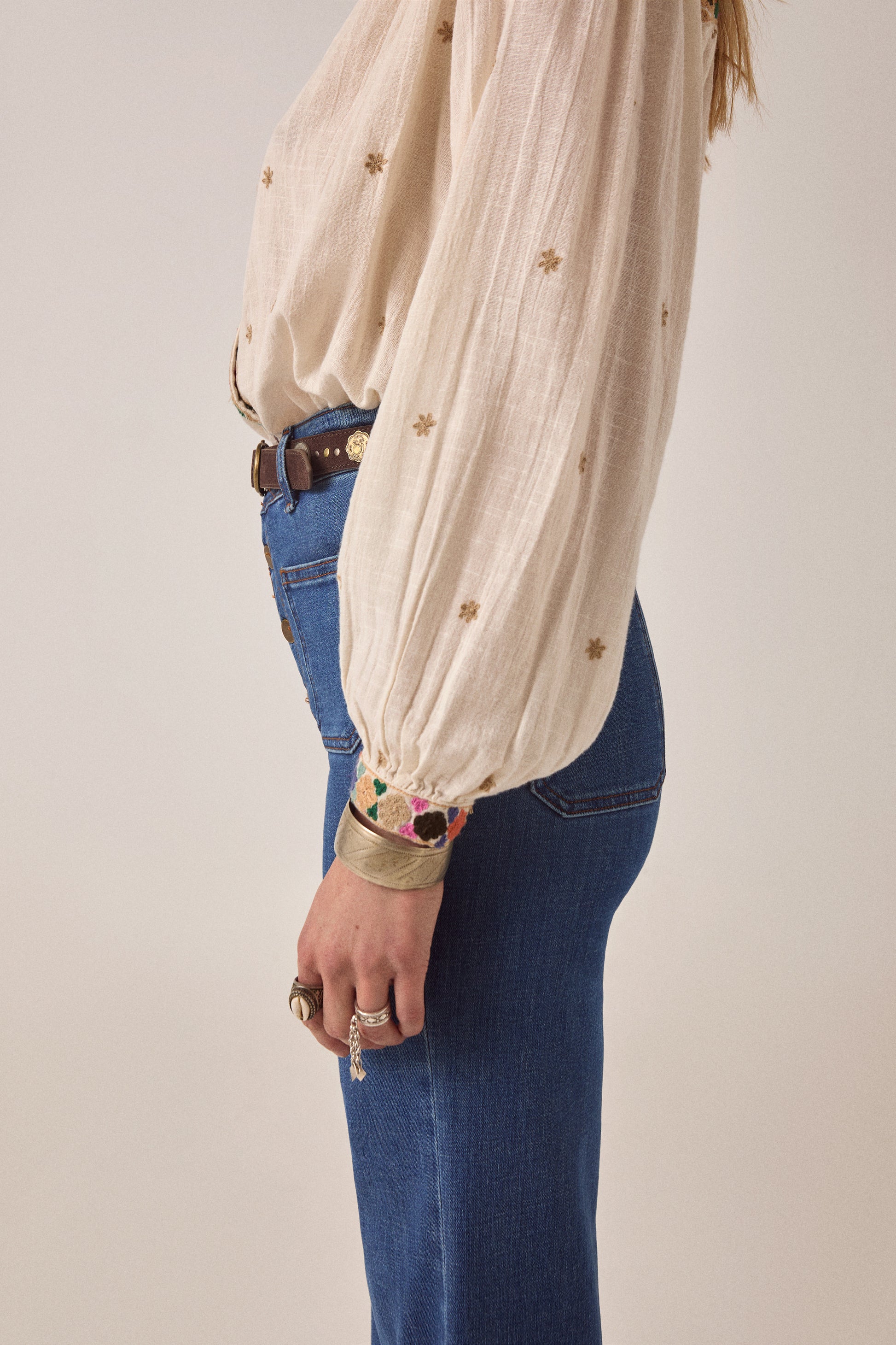 Maison Hotel Cleo Blouse cuff detail