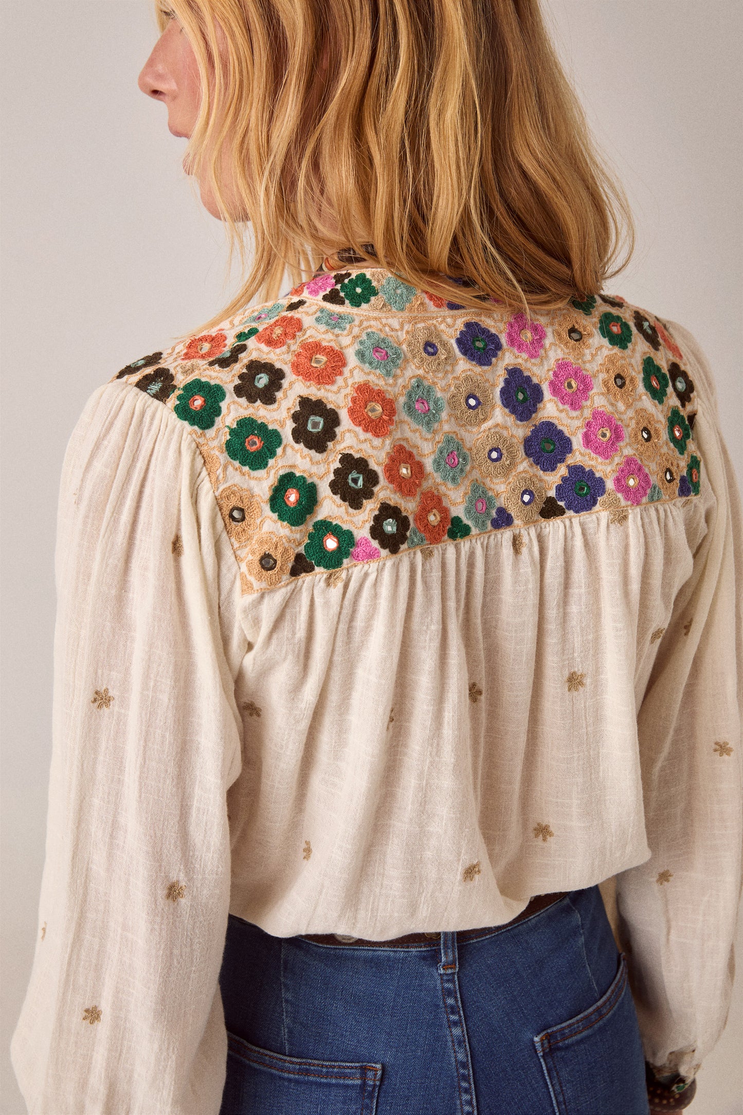 Maison Hotel Cleo Blouse back image close up