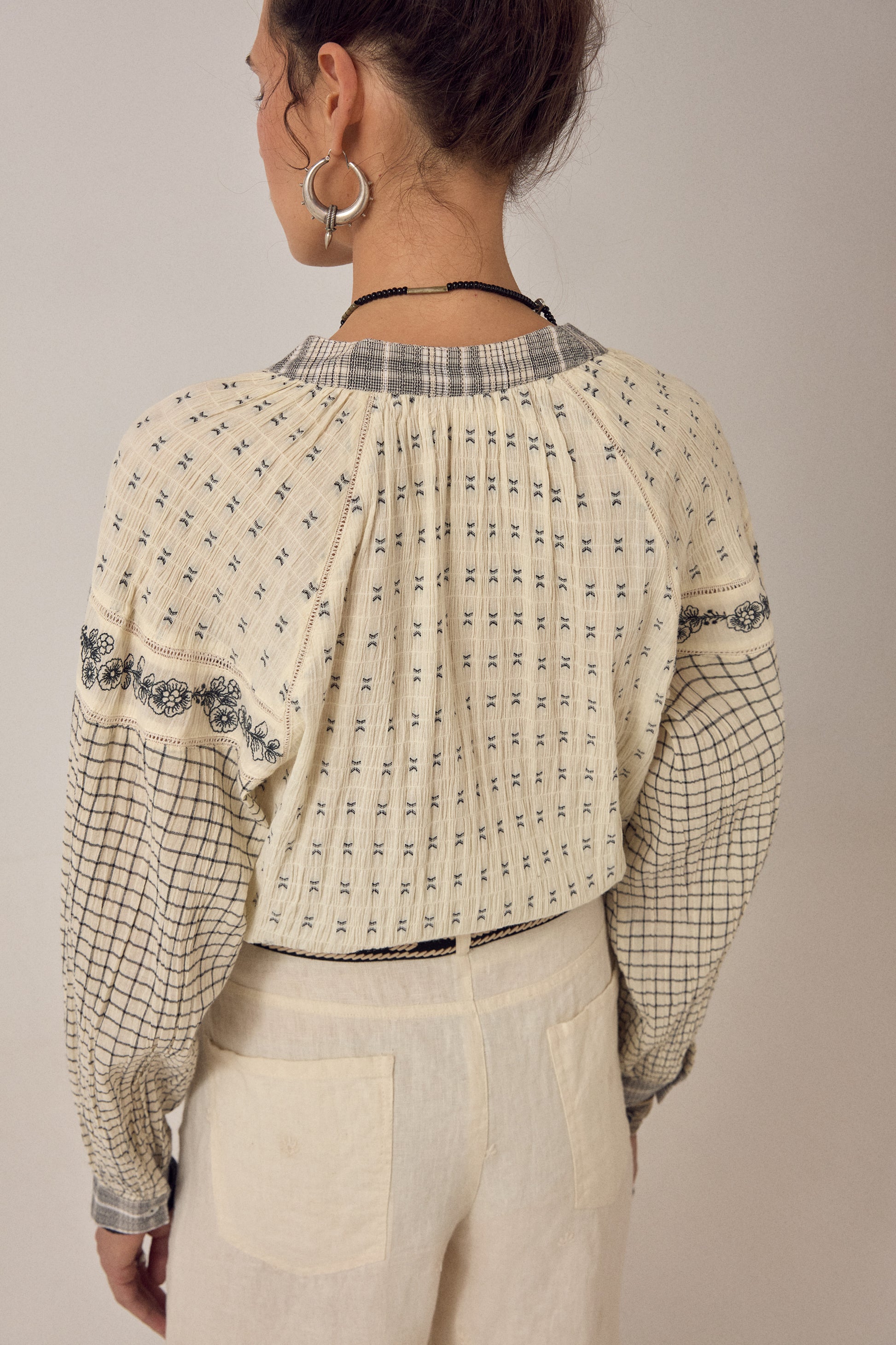 Maison Hotel Noemi Blouse patchwork notes back image 2