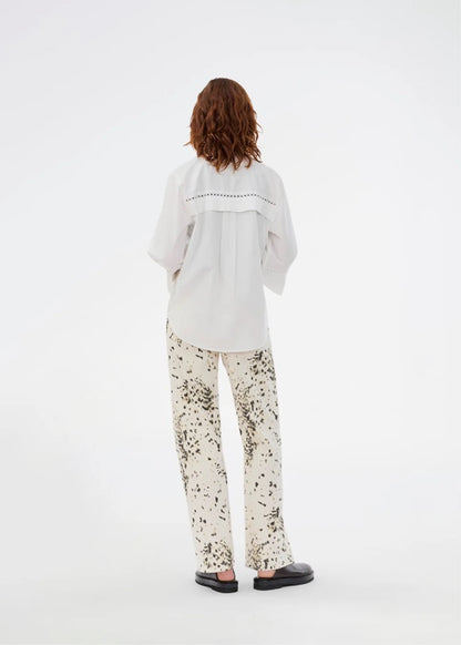 Modström Mallen md shirt in soft white on model back shot