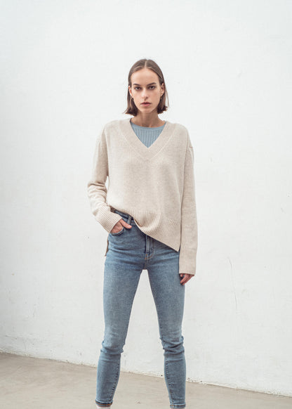 Aleger v-neck sweater shell model