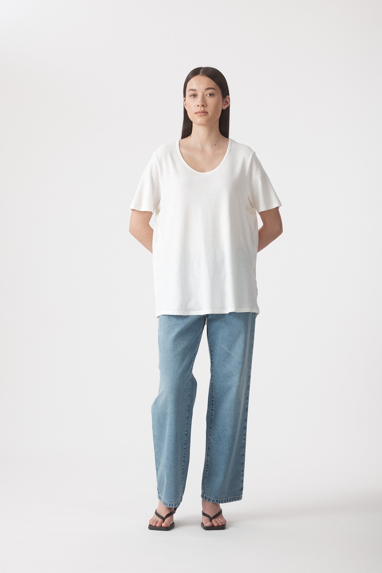 Outland Denim relaxed Lucy tee in white in organic cotton & hemp 2