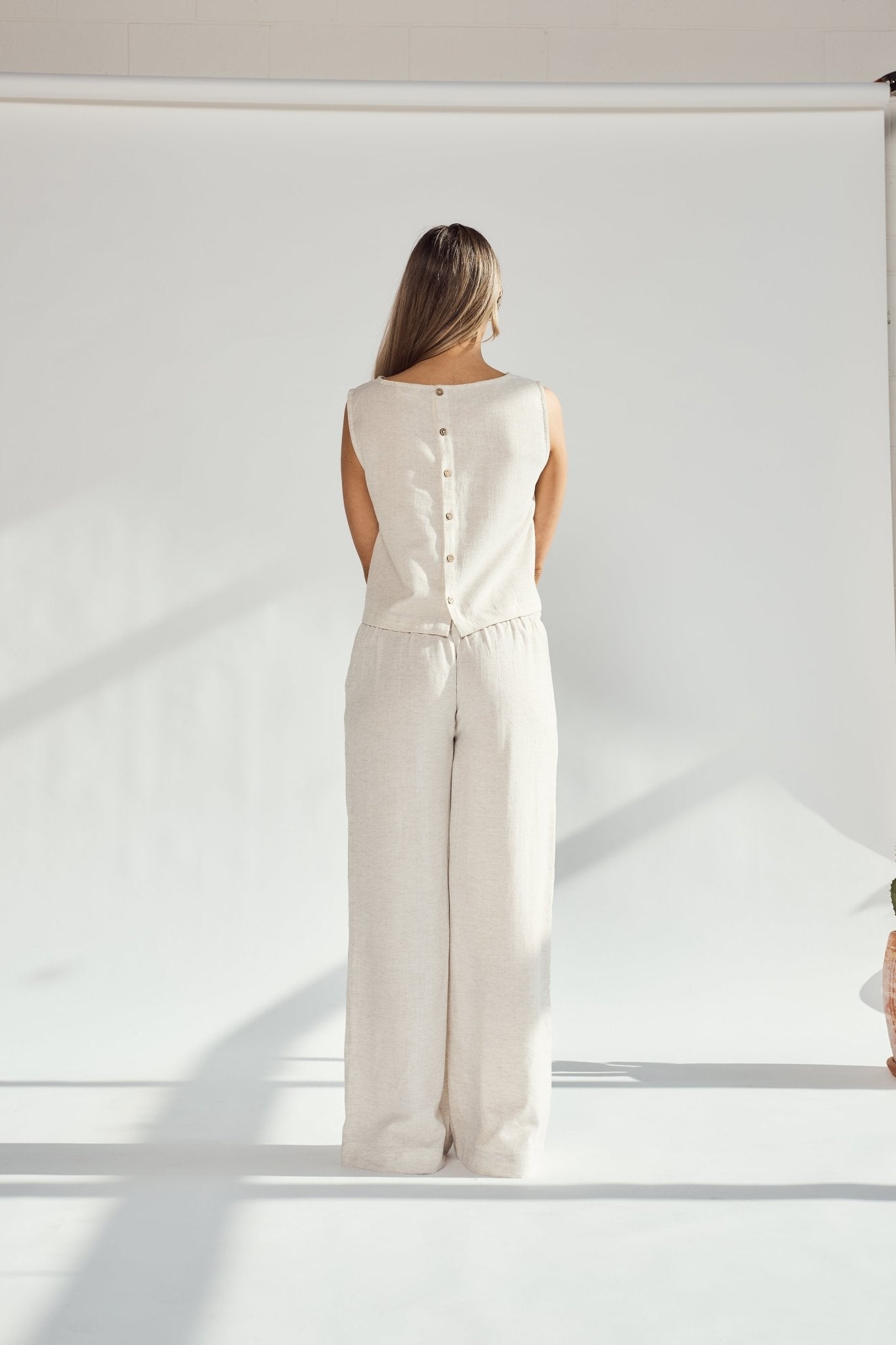 Patara Life wide-leg linen pants in stone image of back 2
