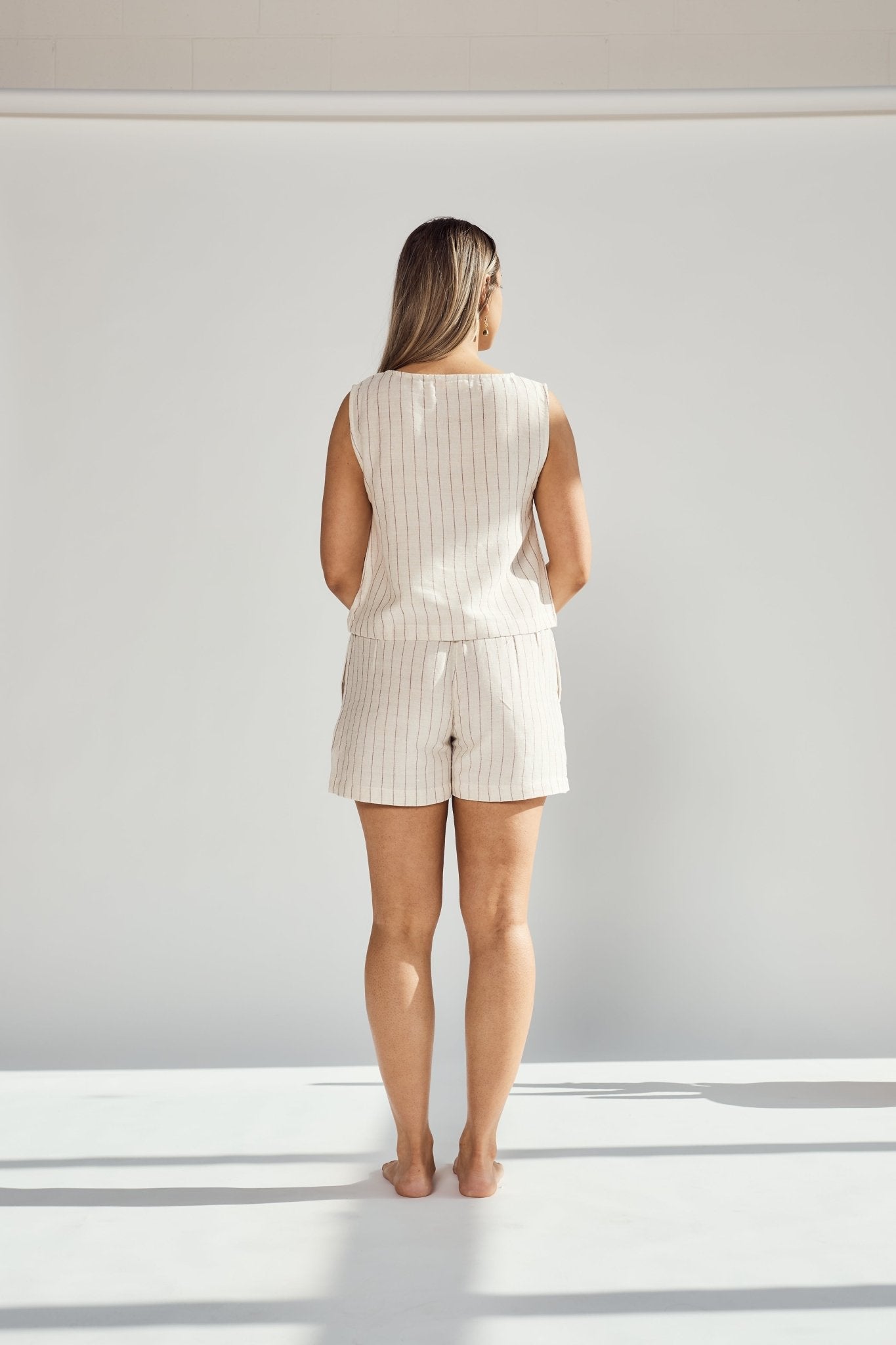 Patara Life linen set – burgundy stripe back shot