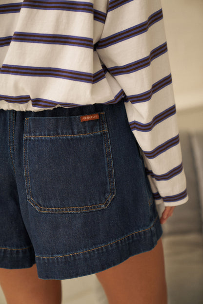 Ceres Life Weekender Shorts midnight close up 