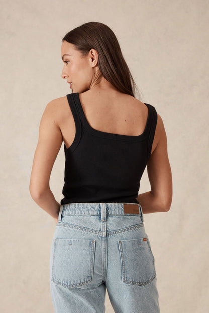 Zaeli Contour Rib Square Neck Tank – Black