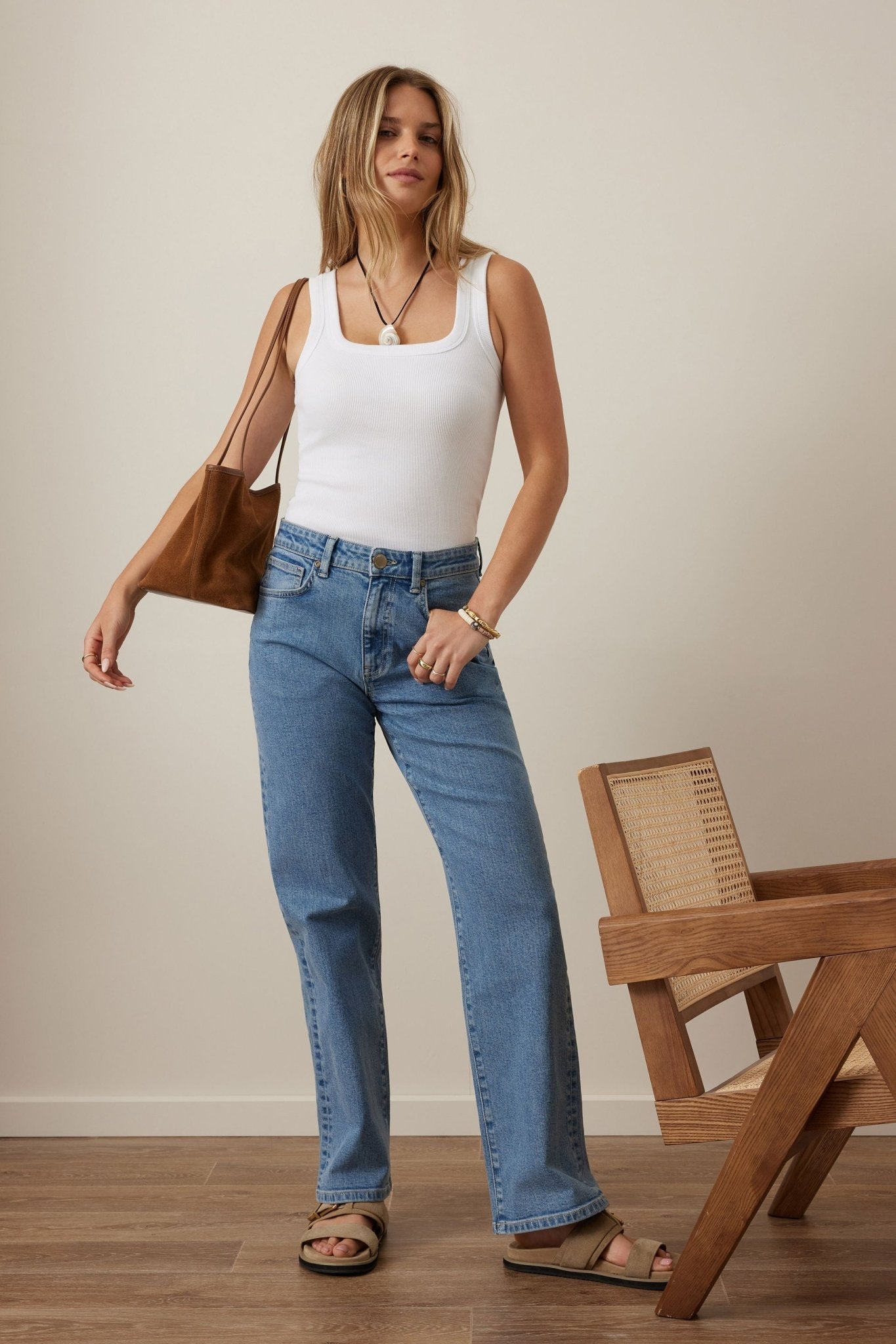 Zaeli Contour Rib Square Neck Tank – white