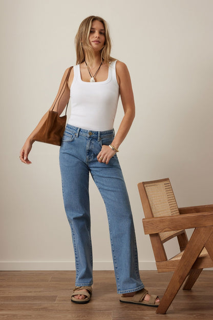 Zaeli Contour Rib Square Neck Tank – white