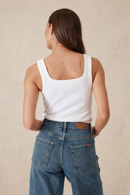 Zaeli Contour Rib Square Neck Tank – white