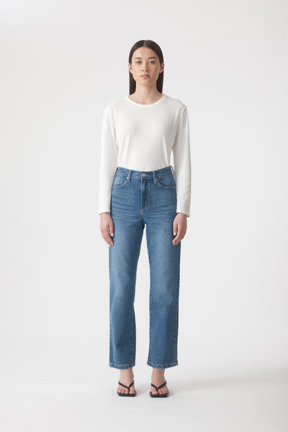 Zoe high rise straight leg jeans 28" in liberty 1