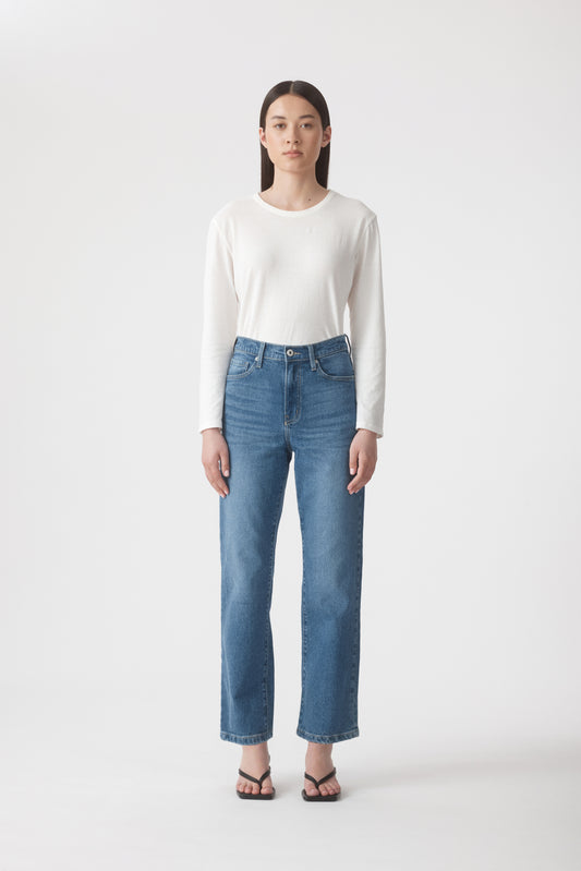 Zoe high rise straight leg jeans 28" in liberty 1