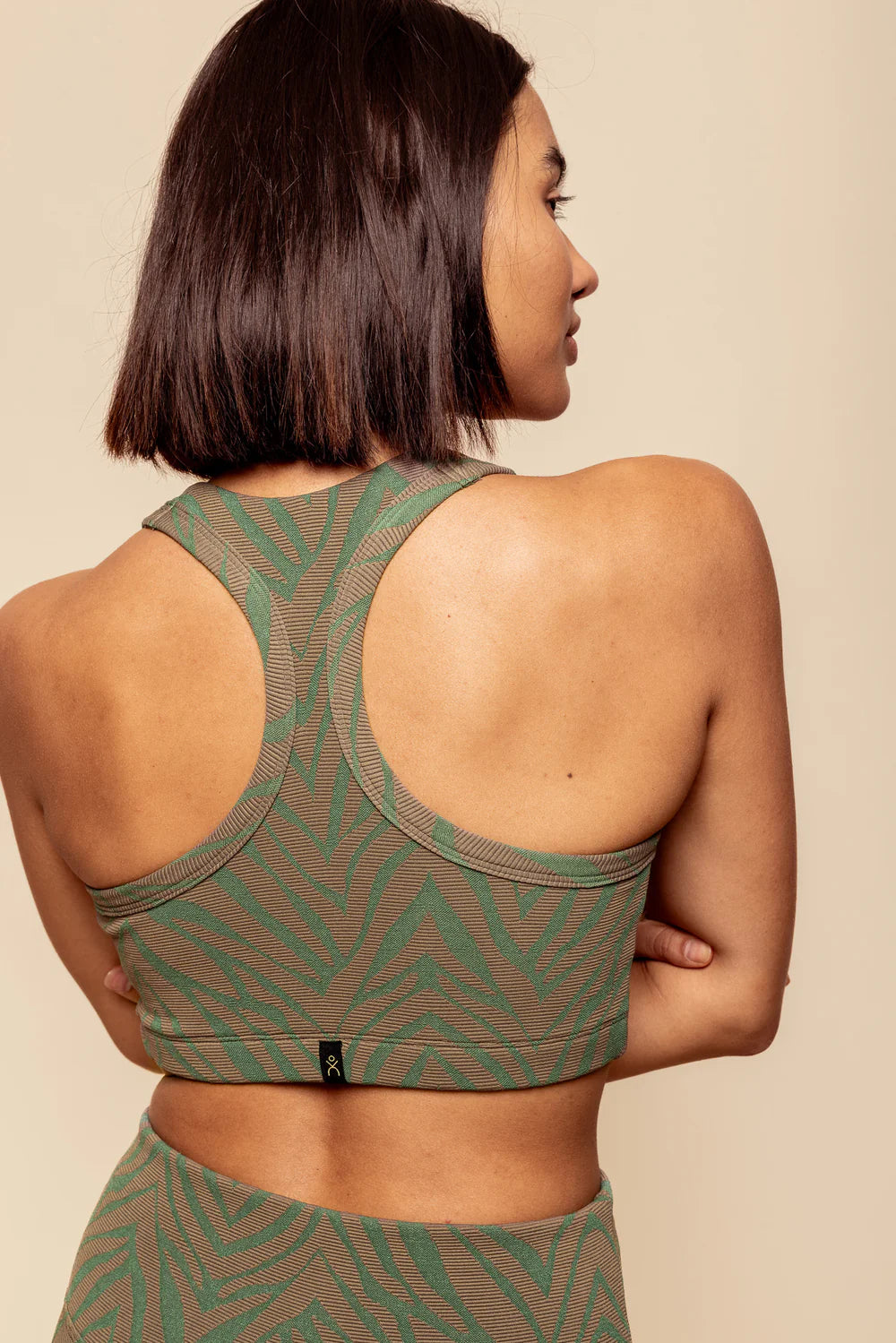 DK Active levitate crop top back shot
