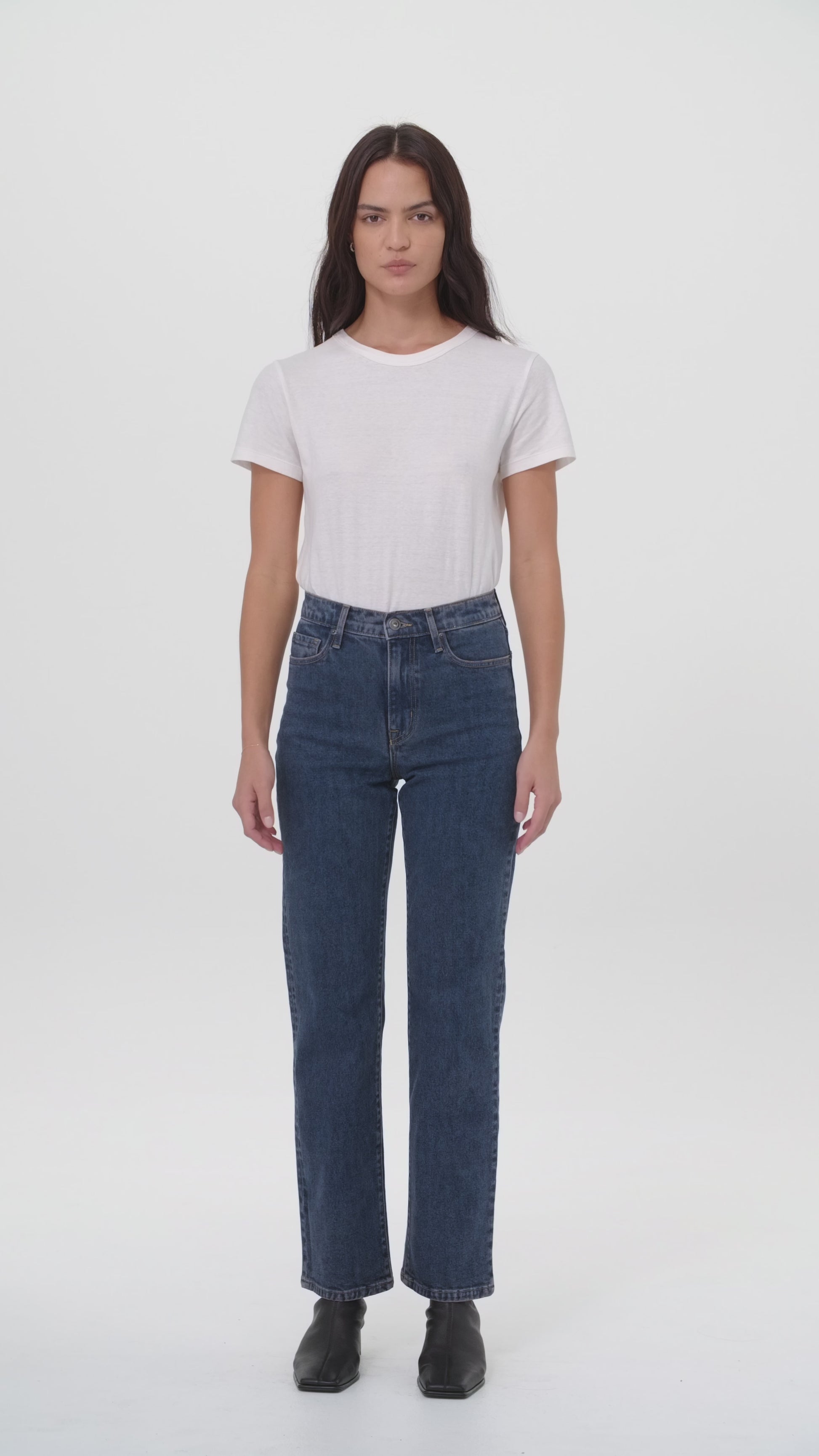 Outland Denim Zoe high rise in harbour wash motion video 